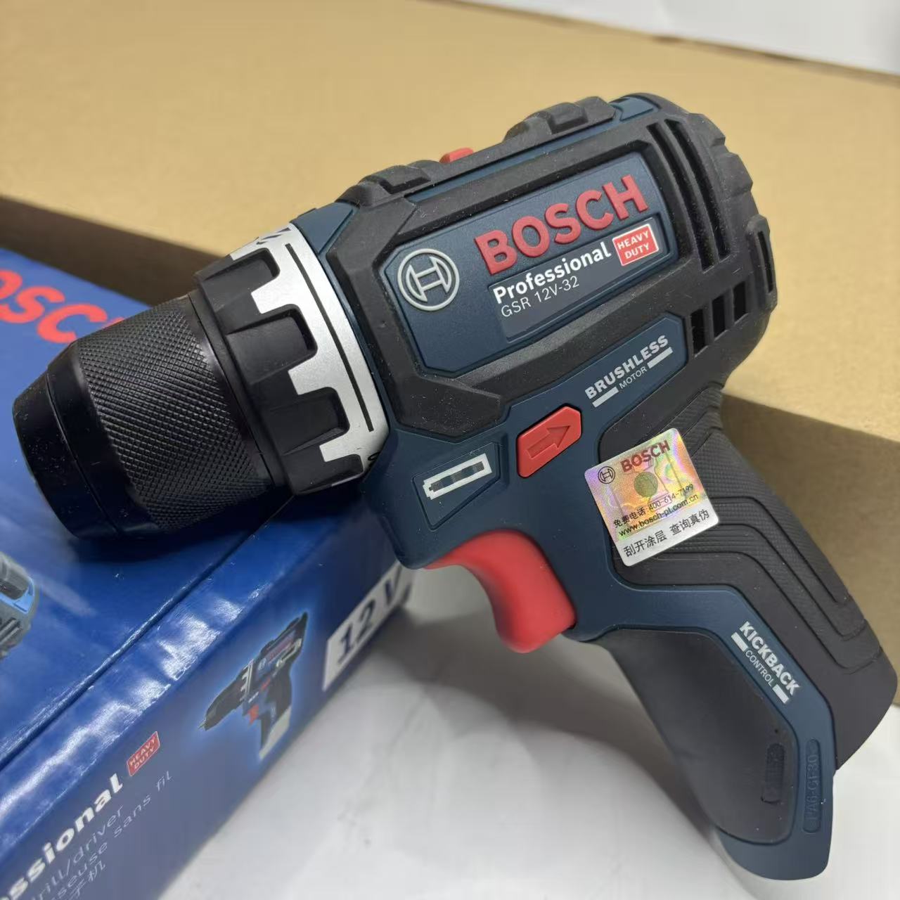 Bosch 12V GSR12V-32 Rechargeab - đánh giá và giá Power Supply 12V